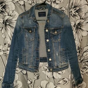 GUC Aeropostale - Distressed denim Jacket Size Small